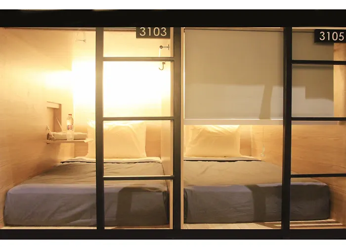 Livinn Hostel City Center Surabaya